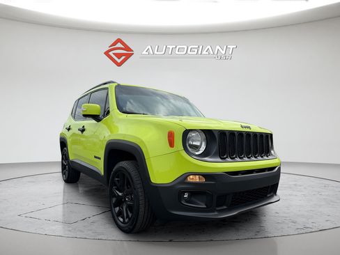 Used 2018 Jeep Renegade Altitude AWD/4WD image 11