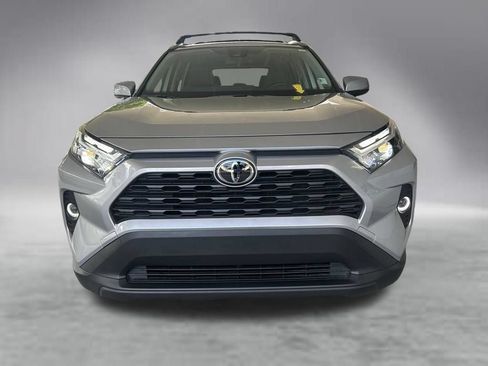 Used 2025 Toyota RAV4 XLE AWD/4WD image 12