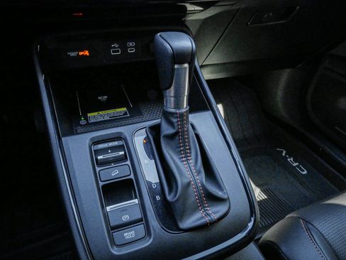 Used 2024 Honda CR-V Sport Touring image 26