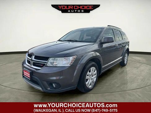 Used 2018 Dodge Journey SXT image 1