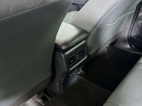 Used 2020 Toyota RAV4 XLE w/ All Weather Liner Package AWD/4WD image 23