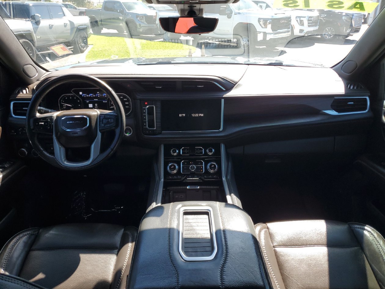 Used 2021 GMC Yukon Denali w/ Denali Premium Package RWD image 11