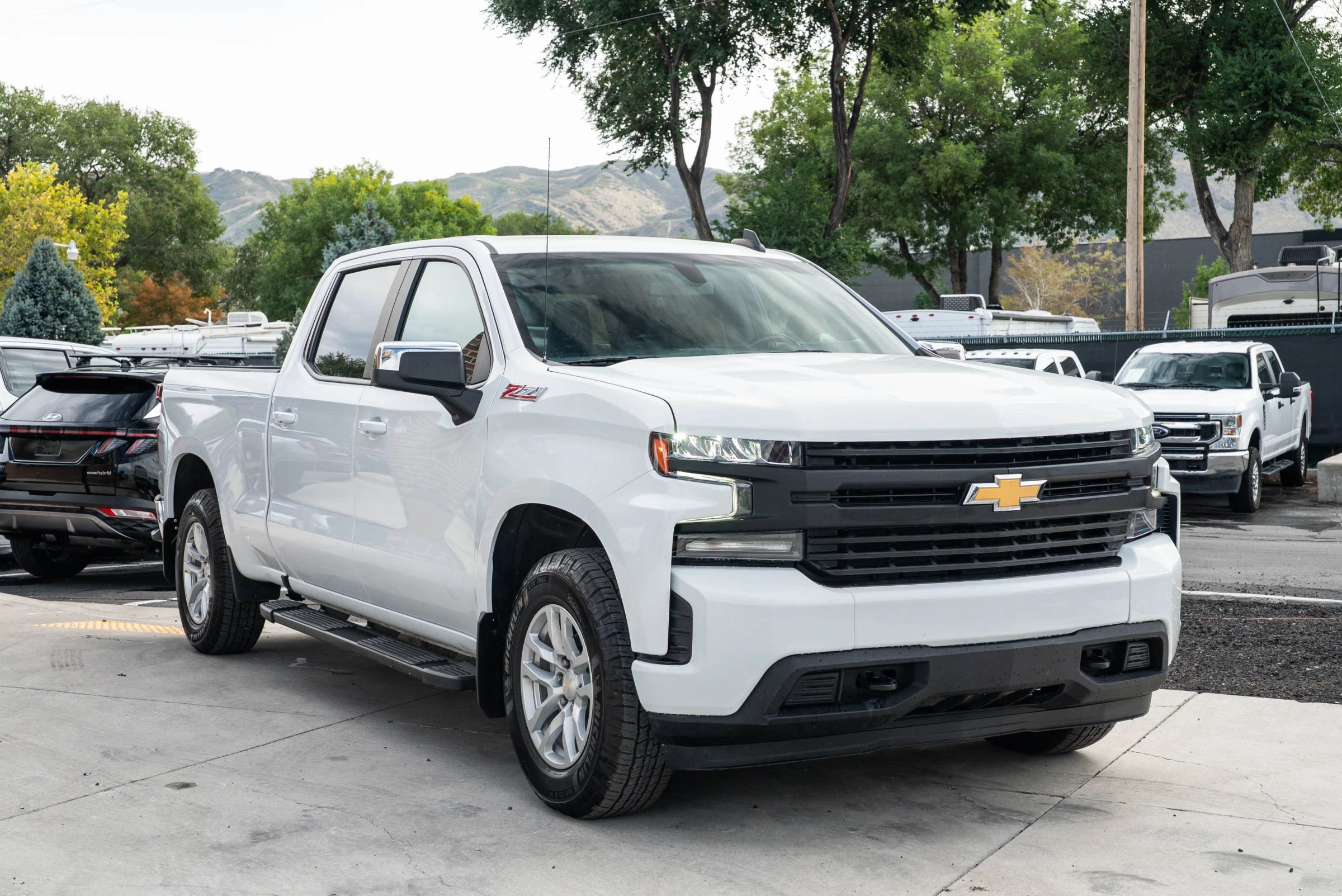 Used 2019 Chevrolet Silverado 1500 LT w/ True North Edition AWD/4WD image 11