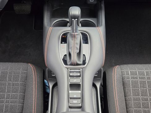 Used 2025 Honda HR-V Sport image 19