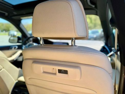 Used 2019 BMW X5 xDrive50i AWD/4WD image 29