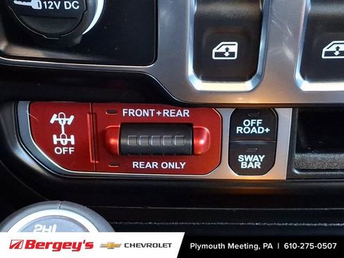 Used 2021 Jeep Wrangler Rubicon w/ Uconnect 4C Nav & Sound Group AWD/4WD image 28