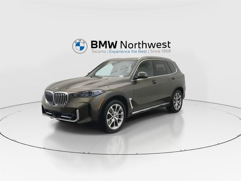 Used 2025 BMW X5 xDrive40i w/ Climate Comfort Package AWD/4WD image 9