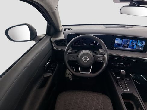 Used 2026 Nissan Kicks SV FWD image 17
