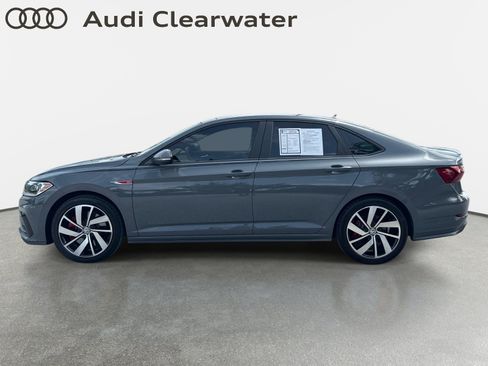 Used 2019 Volkswagen Jetta R-Line FWD image 2