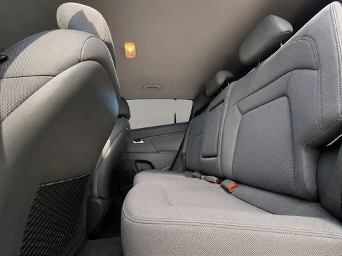 Used 2016 Kia Sportage LX FWD image 17