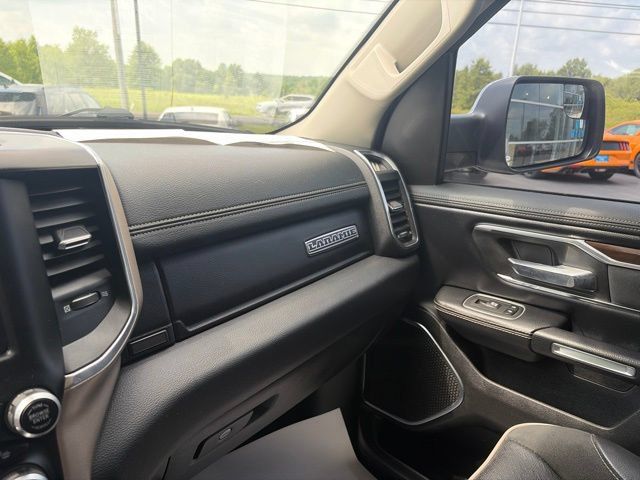 Used 2022 RAM 1500 Laramie AWD/4WD image 23