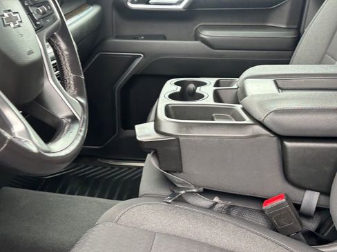 Used 2022 Chevrolet Silverado 1500 RST image 11