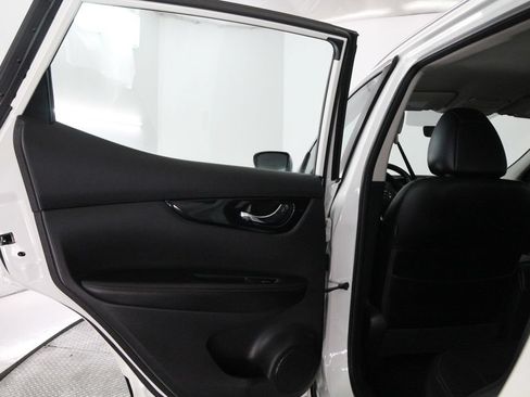 Used 2017 Nissan Rogue Sport SL AWD/4WD image 33