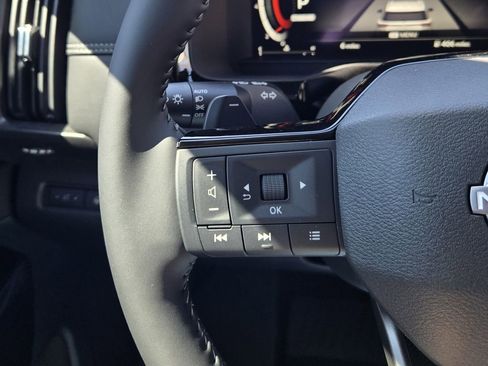 New 2026 Nissan Pathfinder Platinum image 21