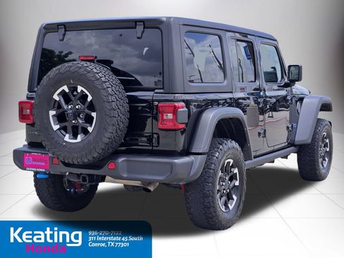 Used 2024 Jeep Wrangler Unlimited Rubicon 4xe AWD/4WD image 5