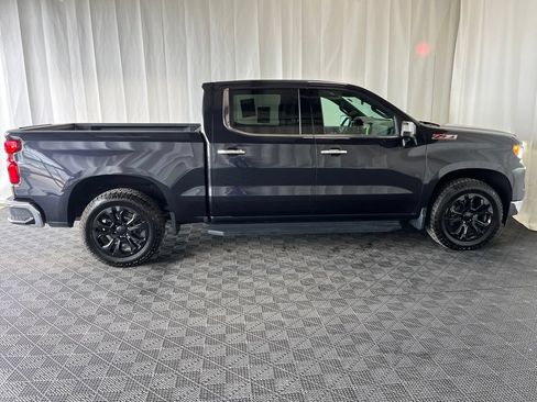 Used 2022 Chevrolet Silverado 1500 LTZ AWD/4WD image 2