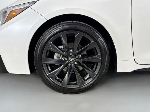 Certified 2025 Toyota Corolla SE w/ Convenience Package image 33