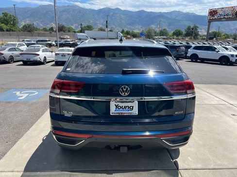 Used 2022 Volkswagen Atlas Cross Sport SE w/ Panoramic Sunroof Package AWD/4WD image 5