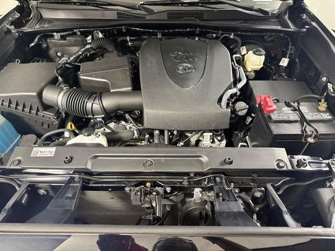 Certified 2022 Toyota Tacoma SR w/ SX Package RWD image 27