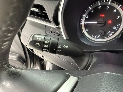 Used 2023 Toyota Highlander XSE image 14