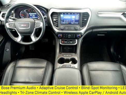 Used 2023 GMC Acadia SLT image 17