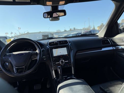 Used 2017 Ford Explorer Limited w/ Equipment Group 301A image 11