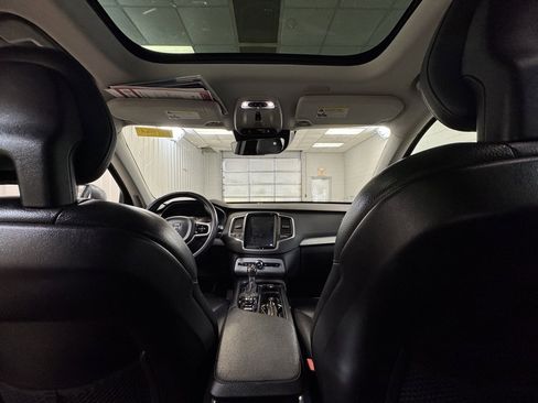 Used 2018 Volvo XC90 T5 Momentum w/ Convenience Package image 22