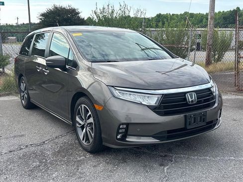 Used 2022 Honda Odyssey Touring image 5