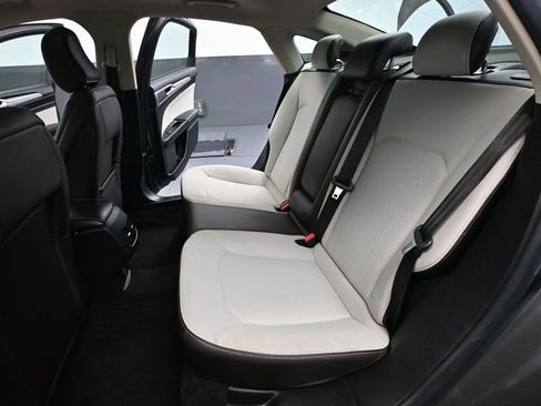 Used 2020 Ford Fusion SE w/ Equipment Group 151A image 39