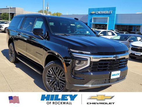 New 2026 Chevrolet Suburban LS w/ LPO, Dark Essentials Package image 1