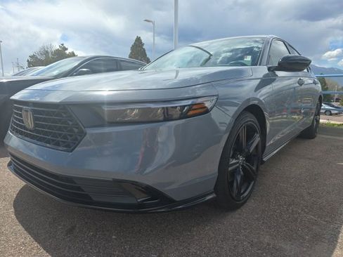 Used 2023 Honda Accord Sport image 3