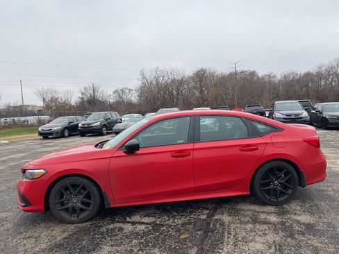 Used 2024 Honda Civic Sport image 2