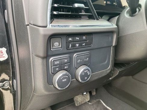 Used 2025 Chevrolet Tahoe LT image 7