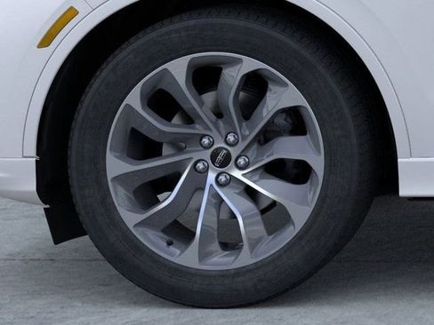 New 2026 Lincoln Aviator 2WD image 19