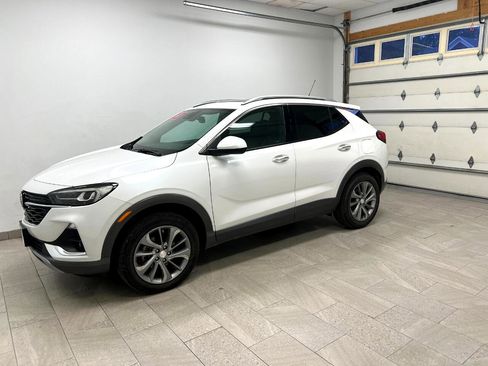 Used 2023 Buick Encore GX Essence w/ Experience Buick Package image 6