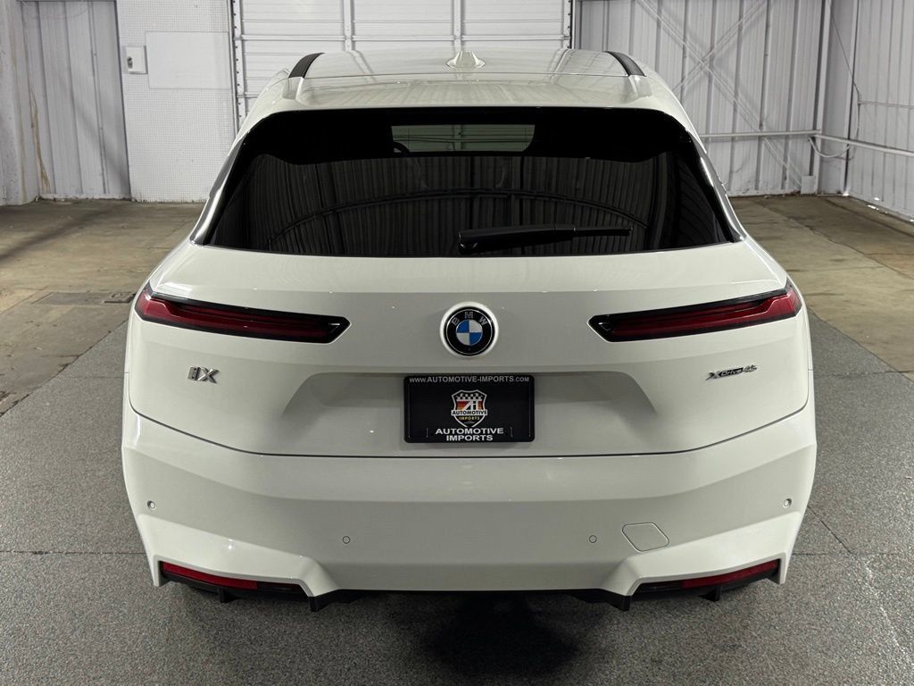 Used 2026 BMW iX xDrive45 AWD/4WD image 14