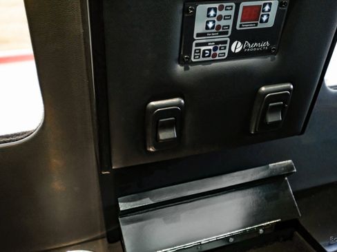 Used 2023 Mercedes-Benz Sprinter 3500 w/ Parking Package image 96