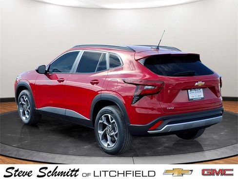 New 2026 Chevrolet Trax LT w/ Sunroof Package image 3