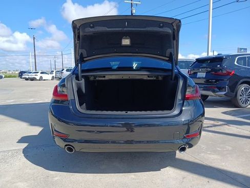 Used 2022 BMW 330i Sedan w/ Premium Package RWD image 9