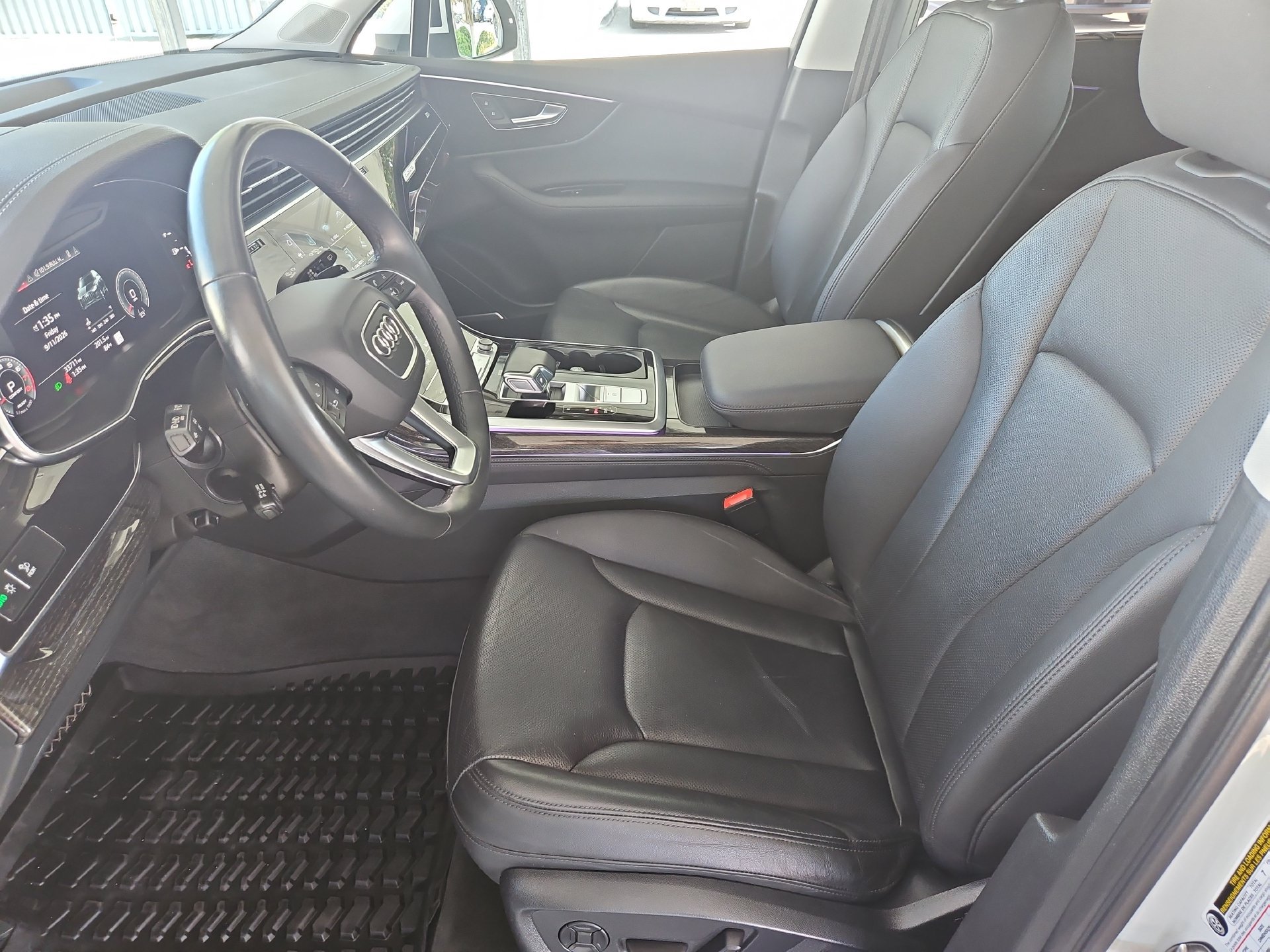 Used 2023 Audi Q7 3.0T Prestige AWD/4WD image 16