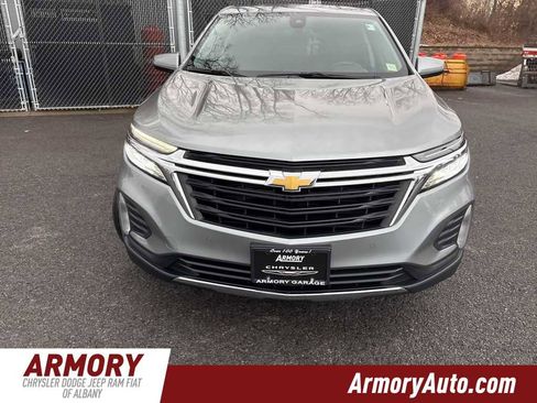 Used 2024 Chevrolet Equinox LT image 2