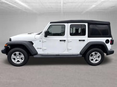 Used 2019 Jeep Wrangler Unlimited Sport AWD/4WD image 2