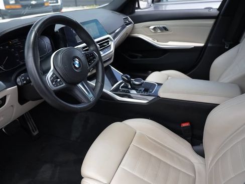 Used 2021 BMW 330i Sedan w/ M Sport Package RWD image 5