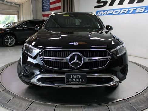 Used 2024 Mercedes-Benz GLC 300 image 3