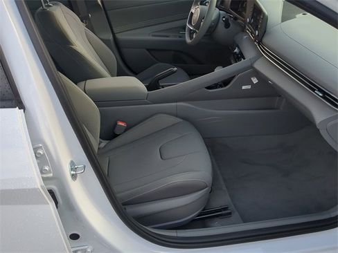 New 2025 Hyundai Elantra Sport image 25