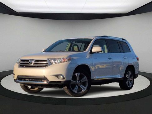 Used 2011 Toyota Highlander Limited image 1