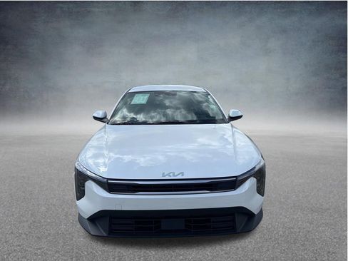 Used 2025 Kia K4 FWD image 2