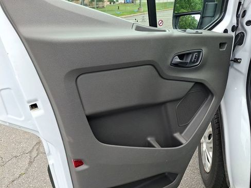 Certified 2025 Ford Transit 250 Low Roof w/ Exterior Upgrade Package RWD image 15