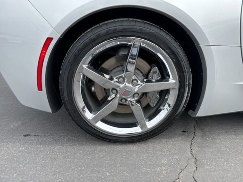 Used 2017 Chevrolet Corvette Stingray Coupe w/ 3LT Preferred Equipment Group image 4