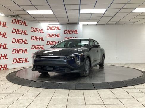 New 2026 Kia K4 LX image 3